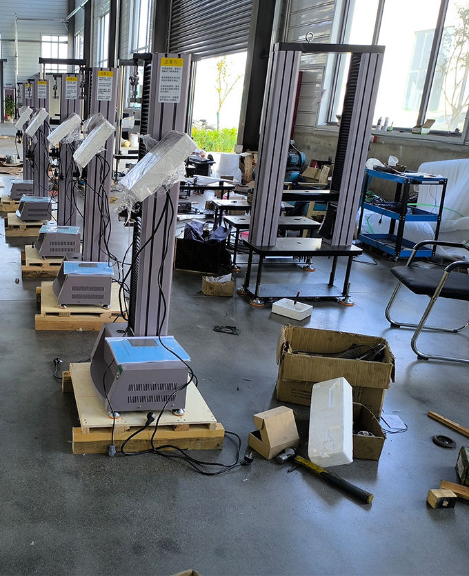 Tensile stress strain testing machine
