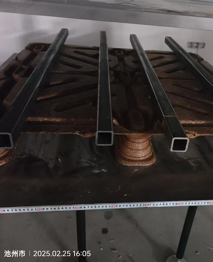 Pallet compression testing machine