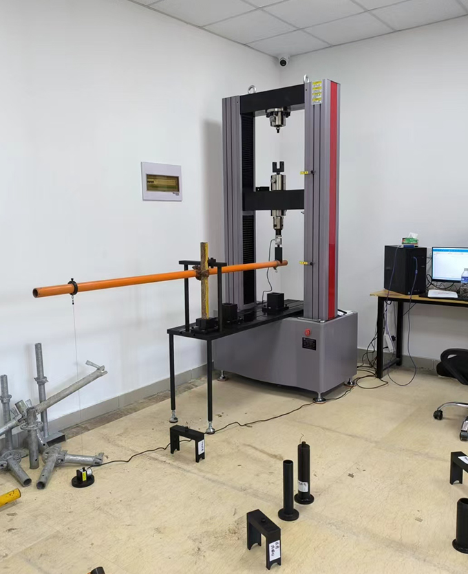 Microcomputer controlled scaffold fastener testing machine