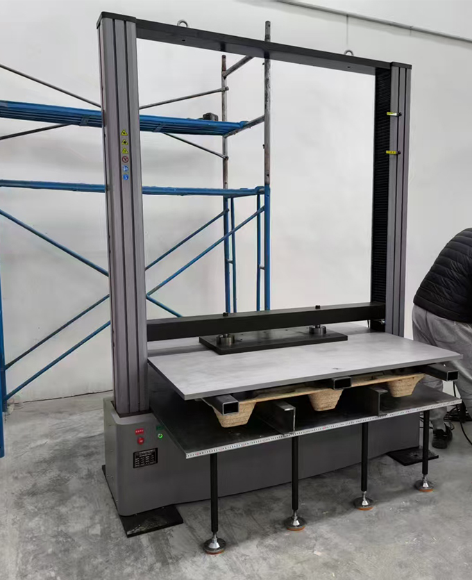 1749798923125422.jpg Pallet compression testing machine